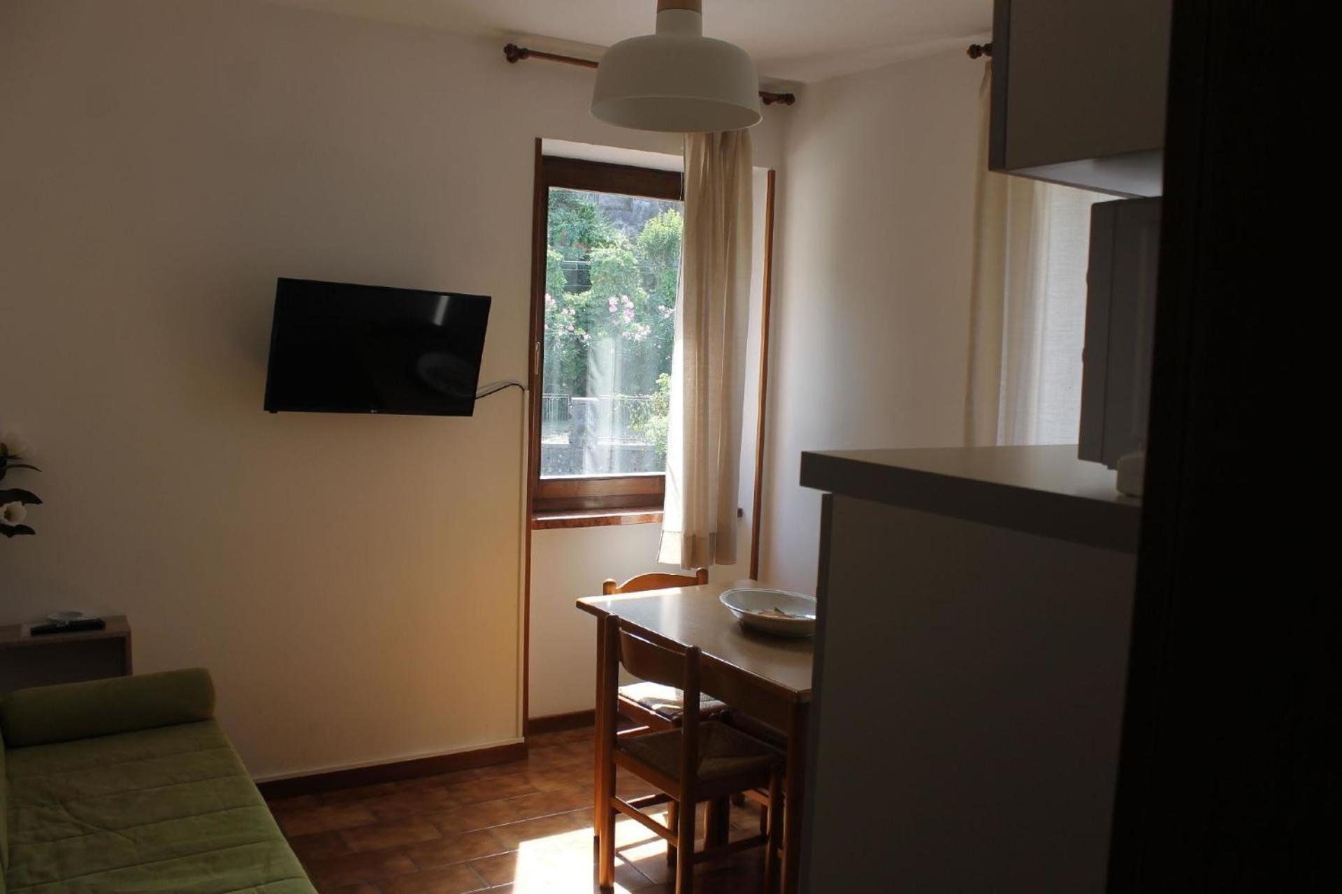 Wohnung In Malcesine Mit Privatstrand Exteriör bild